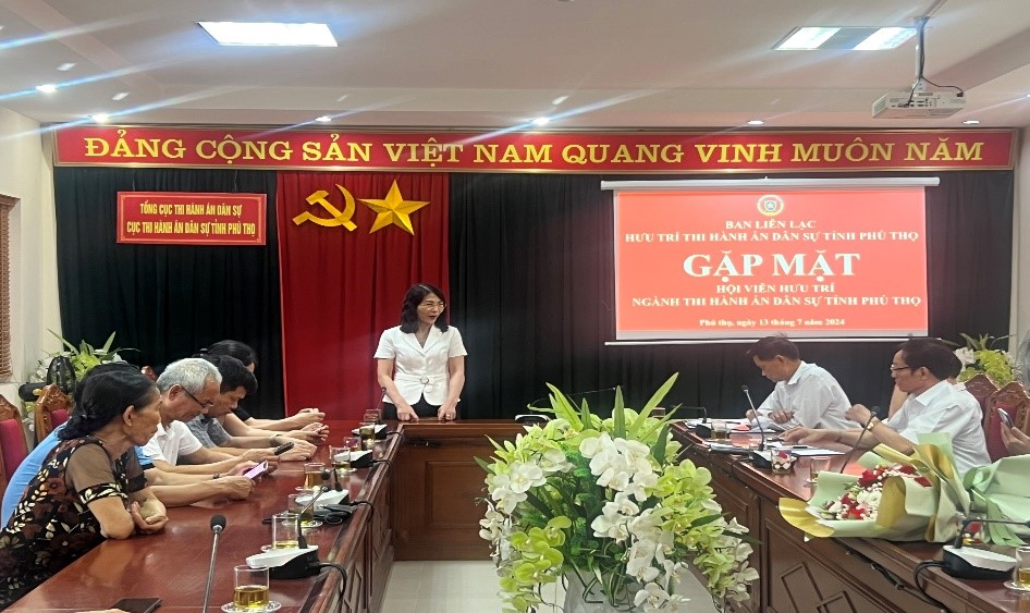 Ban liên lạc hưu trí Thi hành án dân sự tỉnh Phú Thọ tổ chức gặp mặt kỷ niệm 78 năm ngày truyền thống Thi hành án dân sự (19/7/1946 - 19/7/2024)