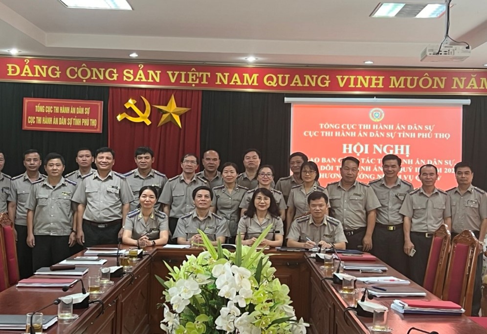 Thi hành án dân sự tỉnh Phú Thọ tổ chức ký cam kết thực hiện các Quy định về phòng chống tham nhũng, tiêu cực và Quy định số 144-QĐ/TW ngày 09/5/2024 của Bộ Chính trị Quy định chuẩn mực đạo đức cách mạng của cán bộ, đảng viên giai đoạn mới