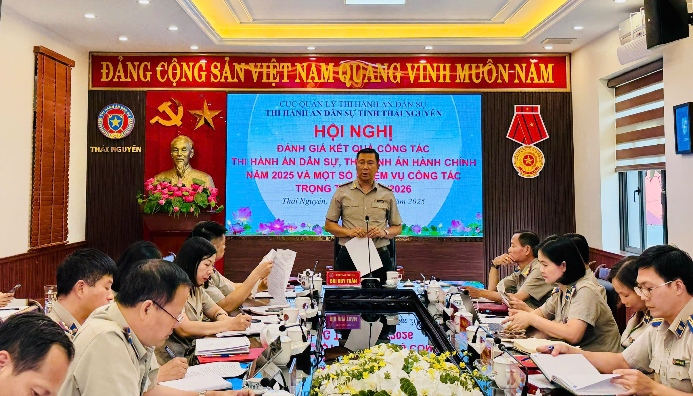 Thi hành án dân sự tỉnh Thái Nguyên “thống nhất trong nhận thức, kiên định mục tiêu, đột phá trong cách làm” phấn đấu hoàn thành các chỉ tiêu nhiệm vụ công tác năm 2026