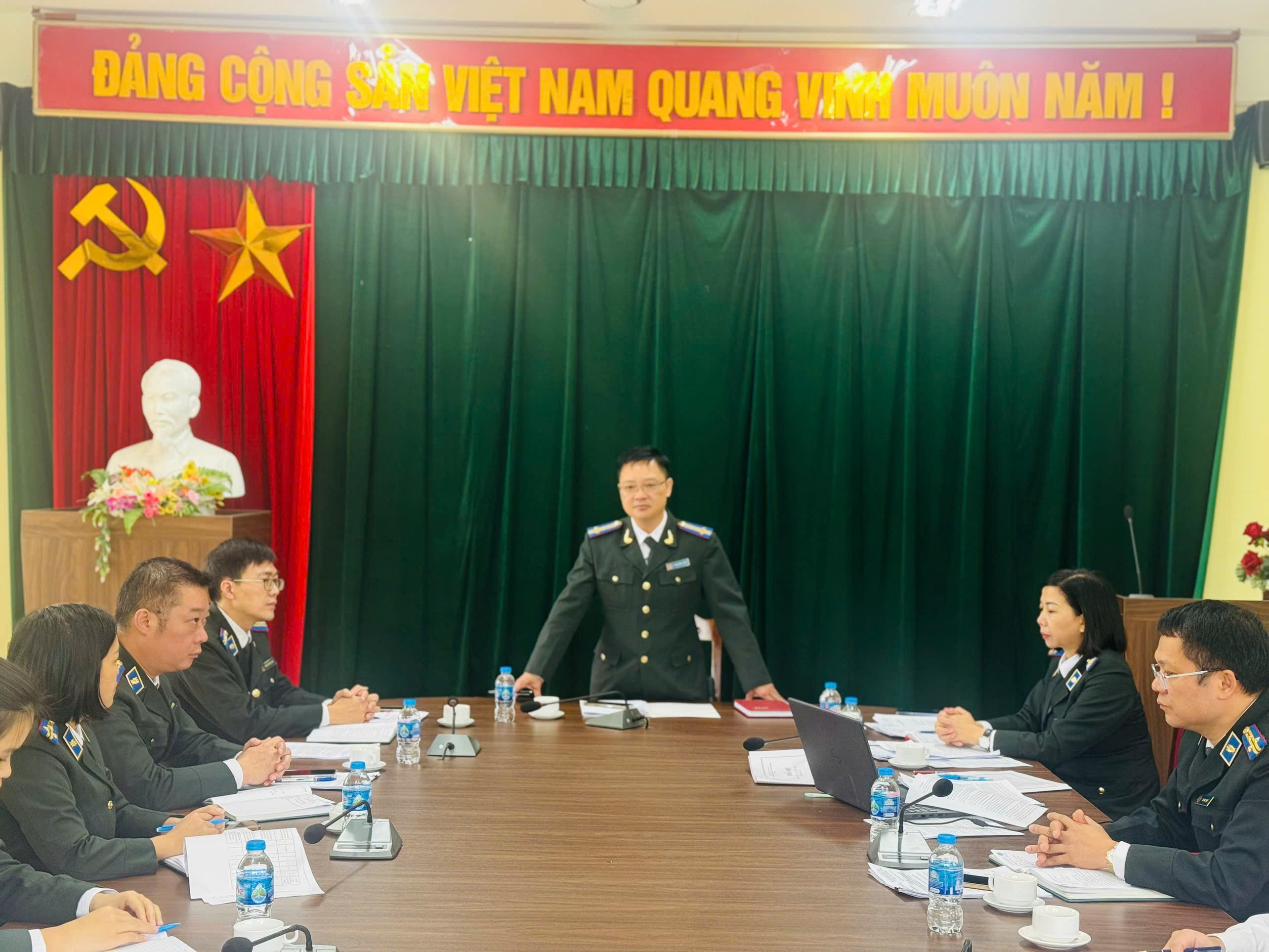 Công bố quyết định kiểm tra chuyên đề  tại Phòng Thi hành án dân sự khu vực 5