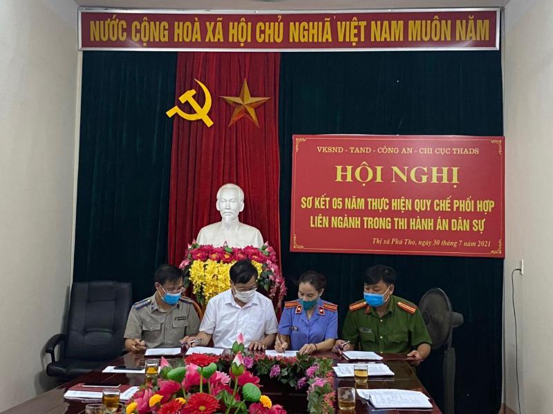 Sơ kết 05 năm thực hiện Quy chế phối hợp liên ngành  trong công tác thi hành án dân sự trên địa bàn thị xã Phú Thọ