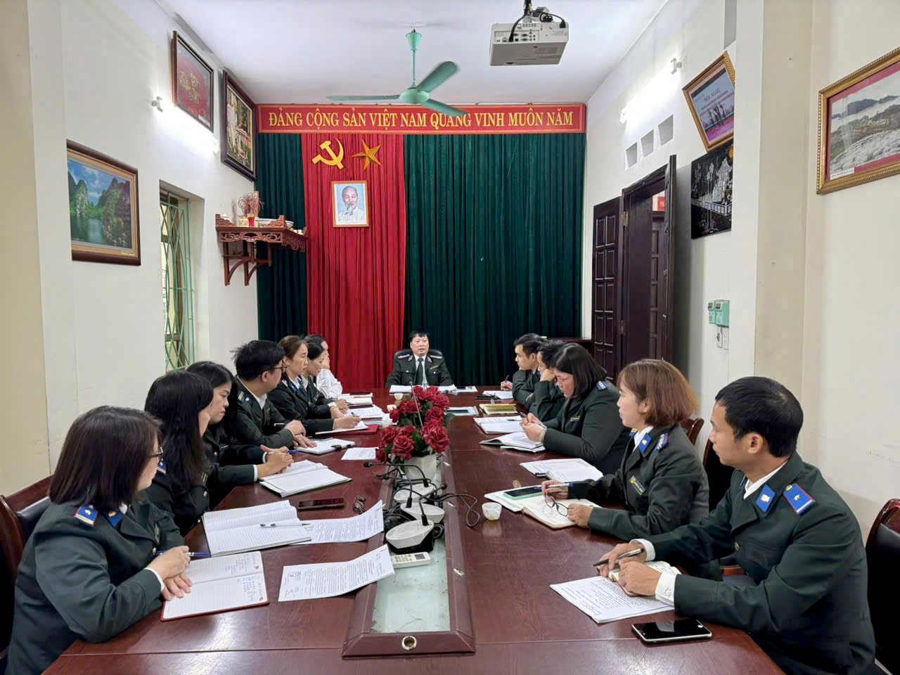 Chi cục Thi hành án dân sự thành phố Việt Trì tổng kết công tác Chi bộ năm 2024