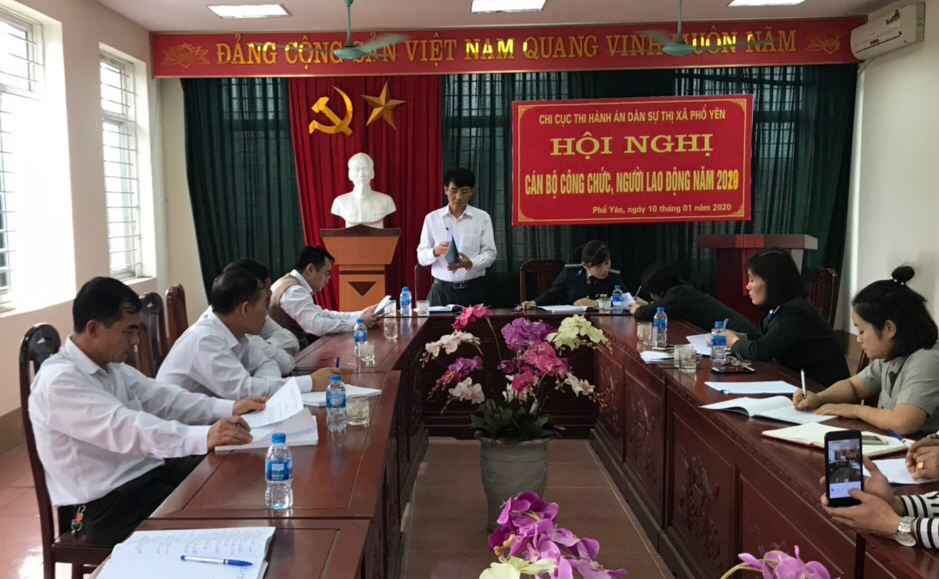 Chi cục Thi hành án dân sự thị xã Phổ Yên cùng toàn thể cán bộ, công chức, người lao động năm 2020