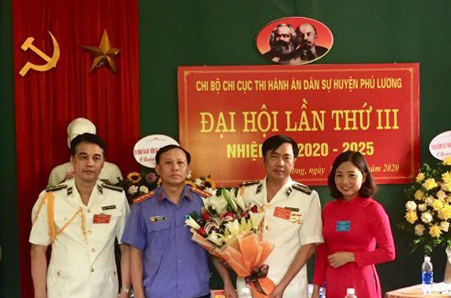 Chi bộ Chi cục Thi hành án dân sự huyện Phú Lương tổ chức Đại hội lần thứ III nhiệm kỳ 2020-2025