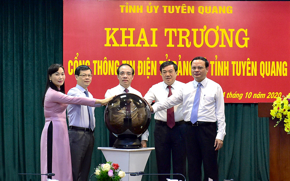 Khai trương Cổng thông tin điện tử Đảng bộ tỉnh Tuyên Quang
