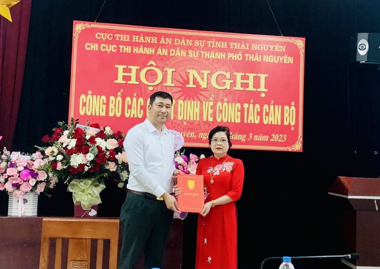 Thành phố Thái Nguyên: Công bố các quyết định về công tác cán bộ