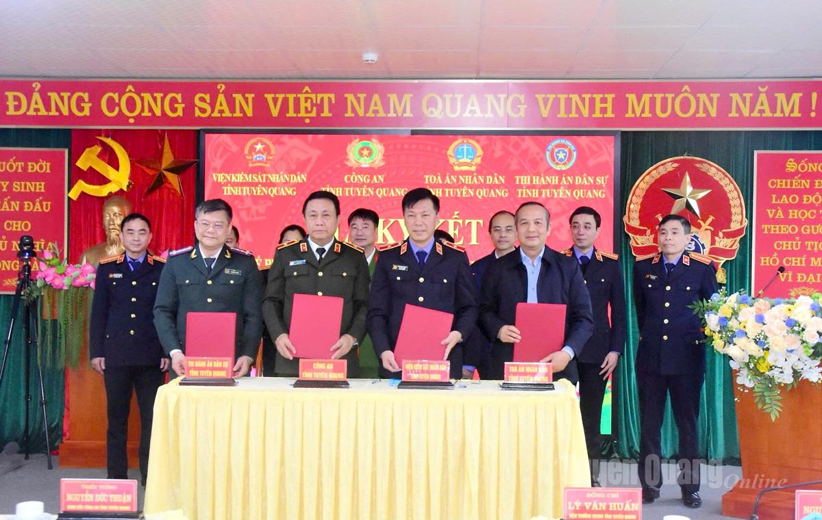 Liên ngành Tư pháp tỉnh ký kết quy chế phối hợp, nâng cao hiệu quả phòng, chống tội phạm