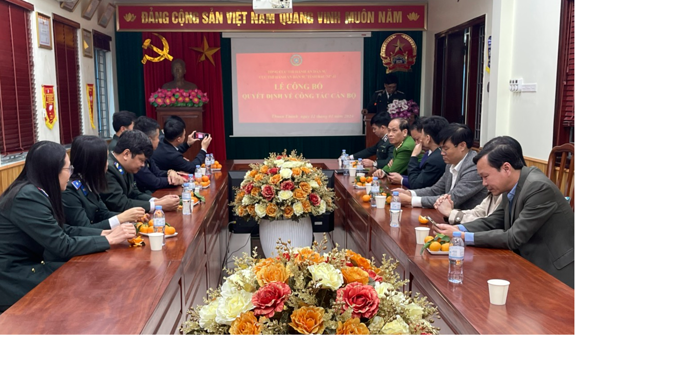 Cục Thi hành án dân sự tỉnh Bắc Ninh công bố các quyết định về công tác cán bộ tại Chi cục THADS huyện Thuận Thành