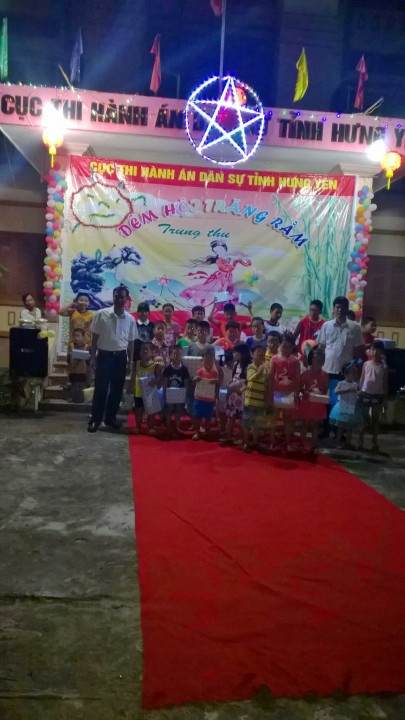 Cục Thi hành án dân sự tỉnh Hưng Yên Tổ chức Đêm hội "Vui Tết Trung thu" cho các cháu thiếu nhi