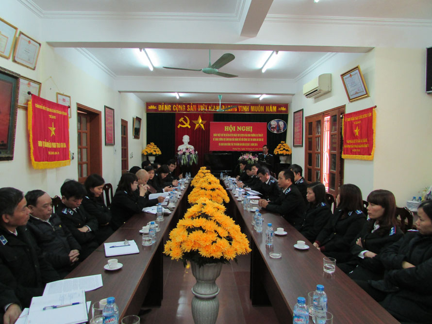 Cục Thi hành án dân sự tỉnh Hưng Yên tổ chức Hội nghị quán triệt Chỉ thị số 06-CT/TU ngày 28/12/2015 của Ban Thường vụ Tỉnh ủy về tăng cường sự lãnh đạo của Đảng đối với công tác thi hành án dân sự và giao ban công tác thi hành án dân sự Quý I năm 2016.