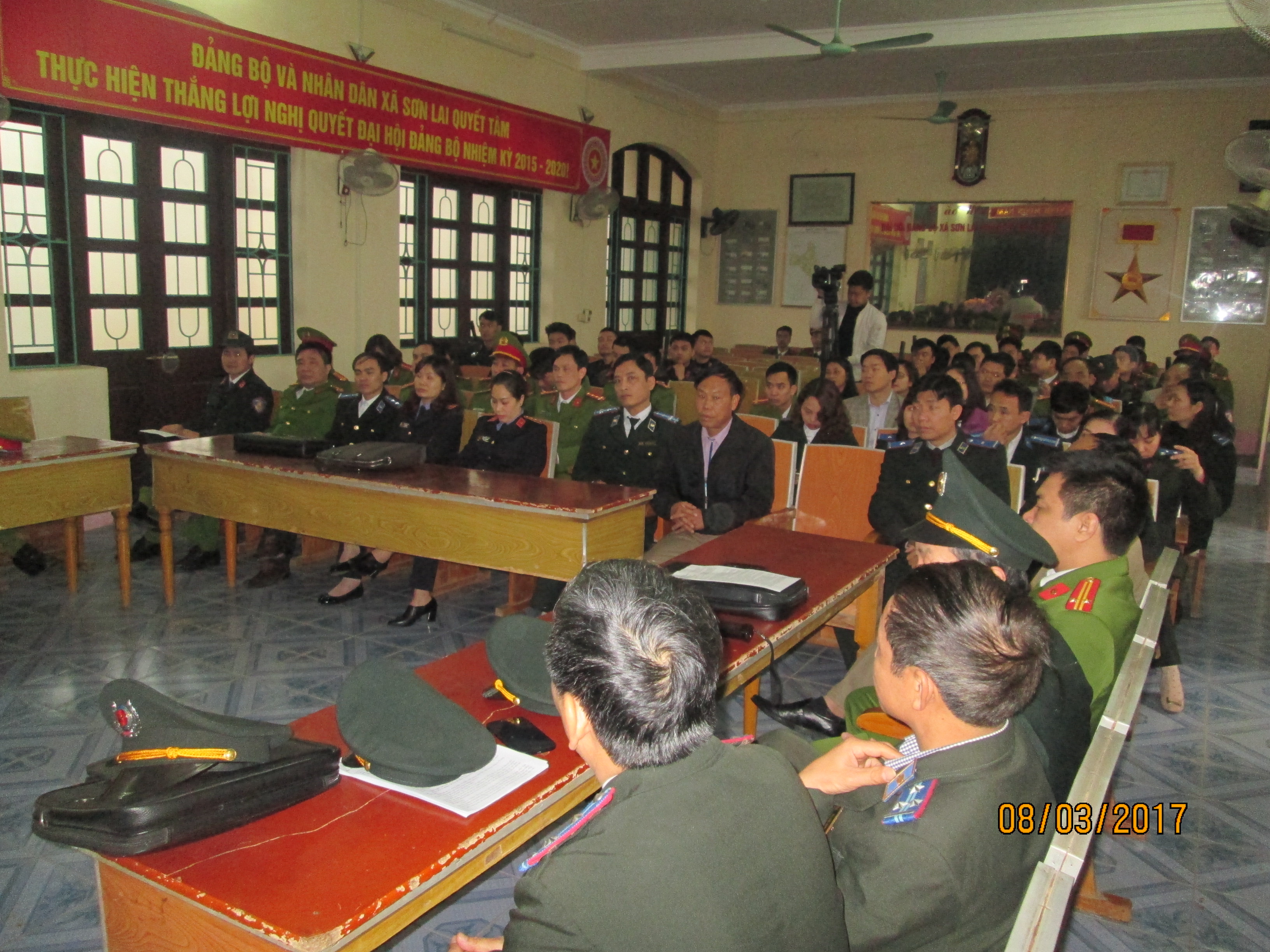 Ngày 08/3/2017 Cục Thi hành án dân sự tỉnh Ninh Bình đã tổ chức cưỡng chế giao tài sản để thi hành án đối với Công ty TNHH Tân Việt, địa chỉ: thôn Tân Sơn, xã Sơn Lai, huyện Nho Quan, tỉnh Ninh Bình.