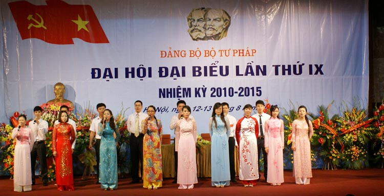 Văn nghệ chào mừng Đại hội