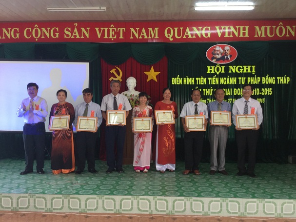 Văn phòng Sở Tư pháp tỉnh Đồng Tháp mạnh dạn đổi mới, đề xuất những cách làm hay, mô hình mới trong thực hiện nhiệm vụ