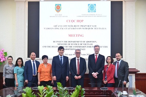 Vụ Con nuôi, Bộ Tư pháp làm việc với Đoàn công tác của Ủy ban Con nuôi quốc tế I-ta-li-a