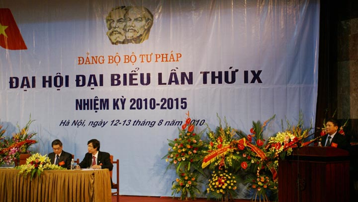 Vụ trưởng Vụ Tổ chức cán bộ