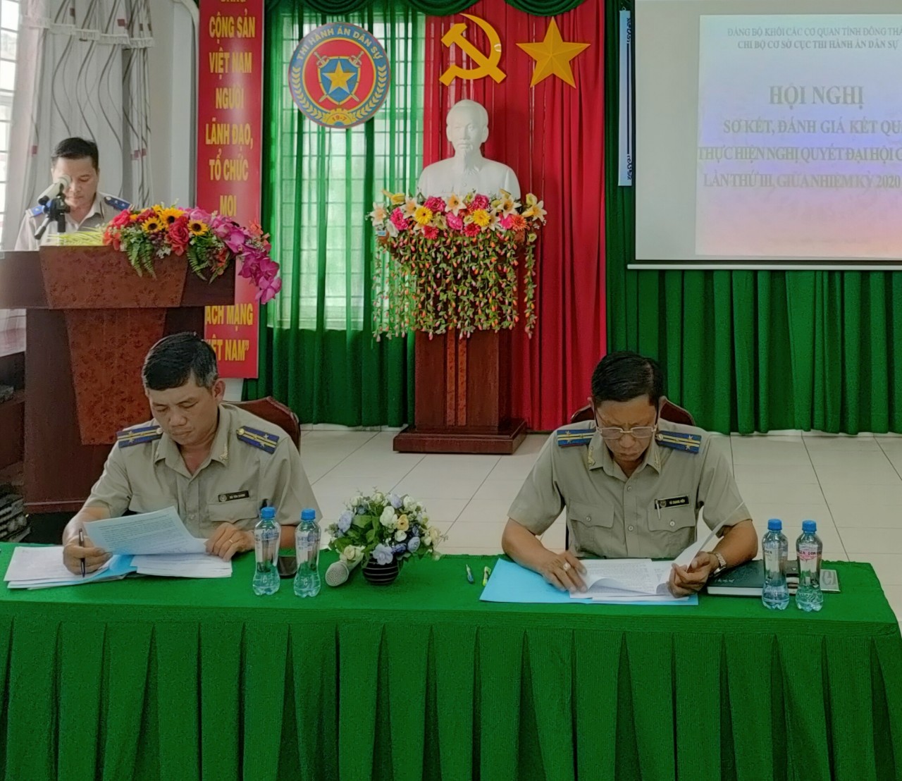 Chi bộ cơ sở Cục Thi hành án dân sự tỉnh Đồng Tháp tổ chức Hội nghị sơ kết, đánh giá thực hiện Nghị quyết Đại hội Chi bộ lần thứ III, giữa nhiệm kỳ 2020 – 2025