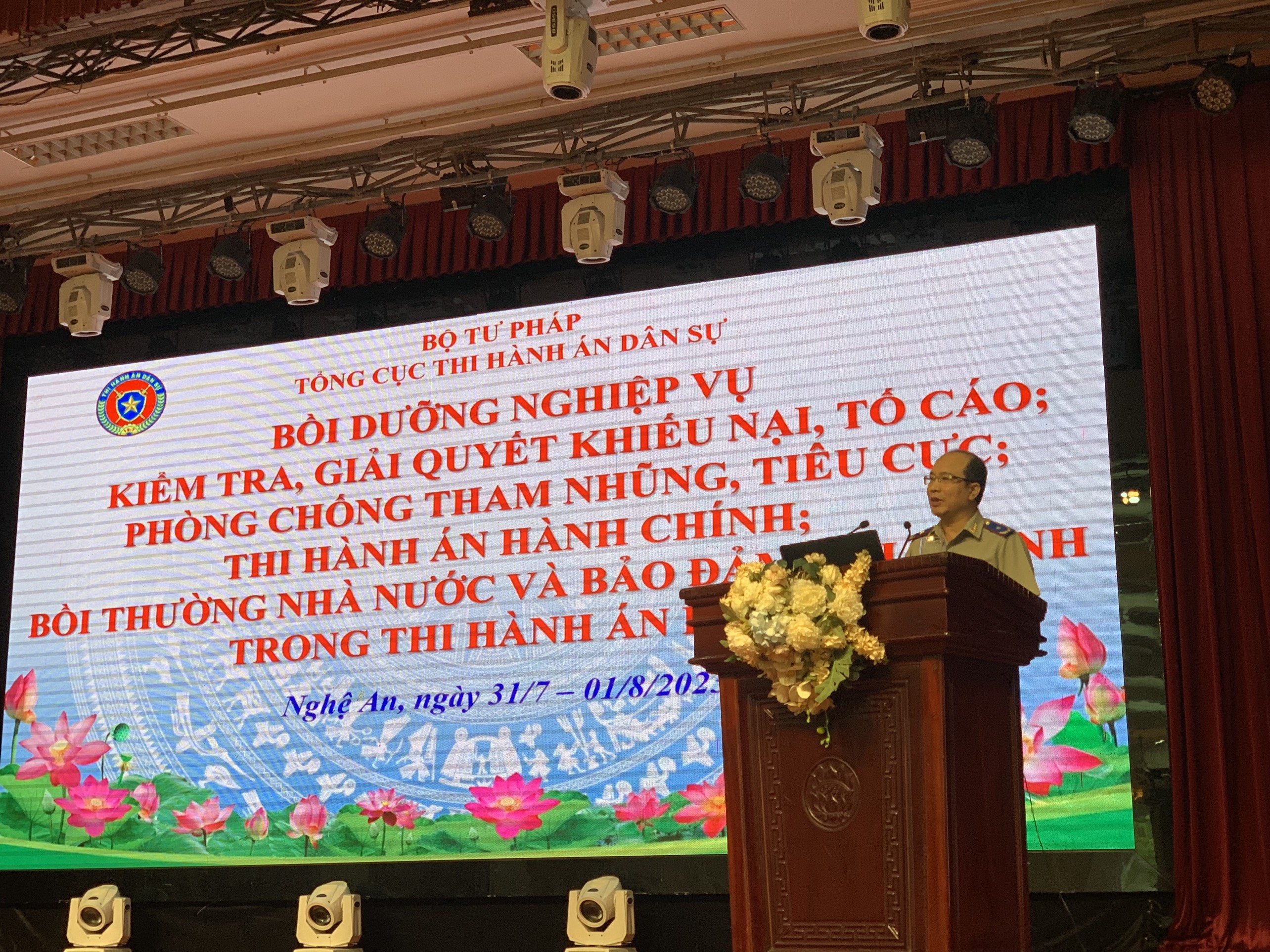 Cục THADS tỉnh Nghệ An phối hợp với các Vụ nghiệp vụ tham mưu cho Tổng cục Thi hành án dân sự tổ chức thành công 02 lớp Bồi dưỡng nghiệp vụ THADS,HC cho các cơ quan THADS, Khu vực Miền trung được tổ chức tại tỉnh Nghệ An.