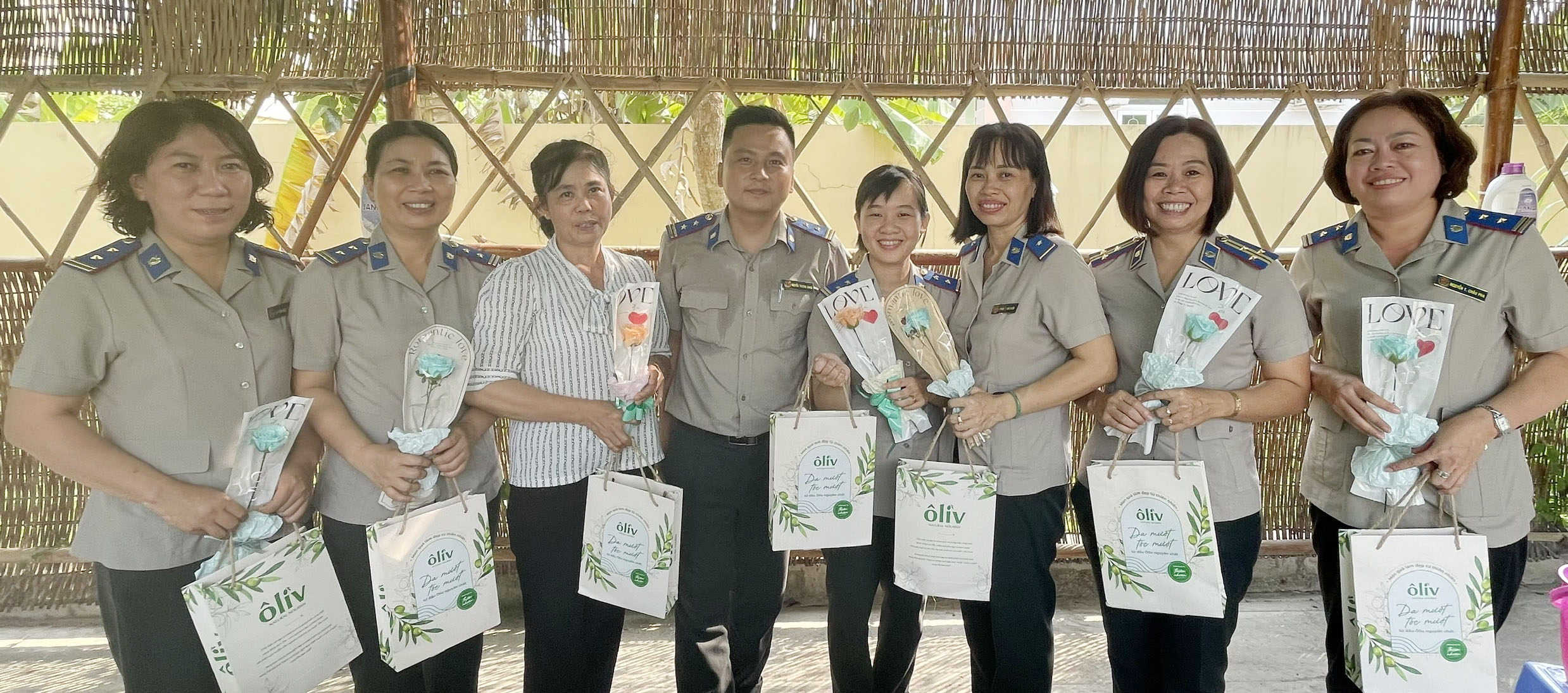 Chi cục Thi hành án dân sự huyện Châu Thành tổ chức họp mặt Ngày Quốc tế Phụ nữ 8/3.