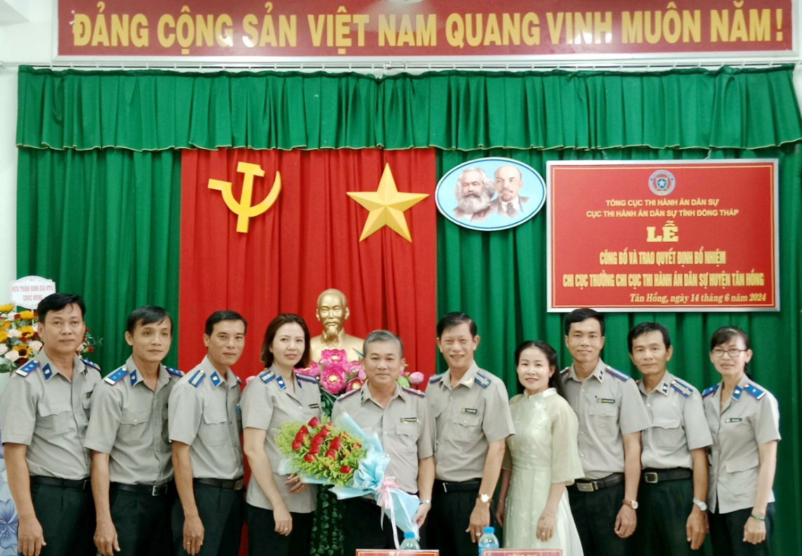 Lễ công bố và trao Quyết định bổ nhiệm Chi cục trưởng Chi cục Thi hành án dân sự huyện Tân Hồng