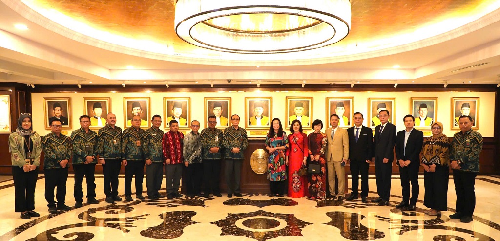 Đoàn công tác của Cục Quản lý THADS, Bộ Tư pháp Việt Nam đến thăm và chào xã giao với cơ quan Tư pháp Indonesia tại Jakarta