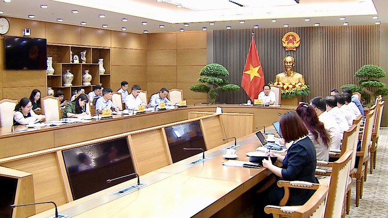 Ph&oacute; Thủ tướng L&ecirc; Tiến Ch&acirc;u: Cổng Ph&aacute;p luật quốc gia cần cung cấp dịch vụ ph&aacute;p l&yacute; tr&ecirc;n tinh thần phục vụ nh&acirc;n d&acirc;n, ho&agrave;n to&agrave;n miễn ph&iacute;- Ảnh 3.