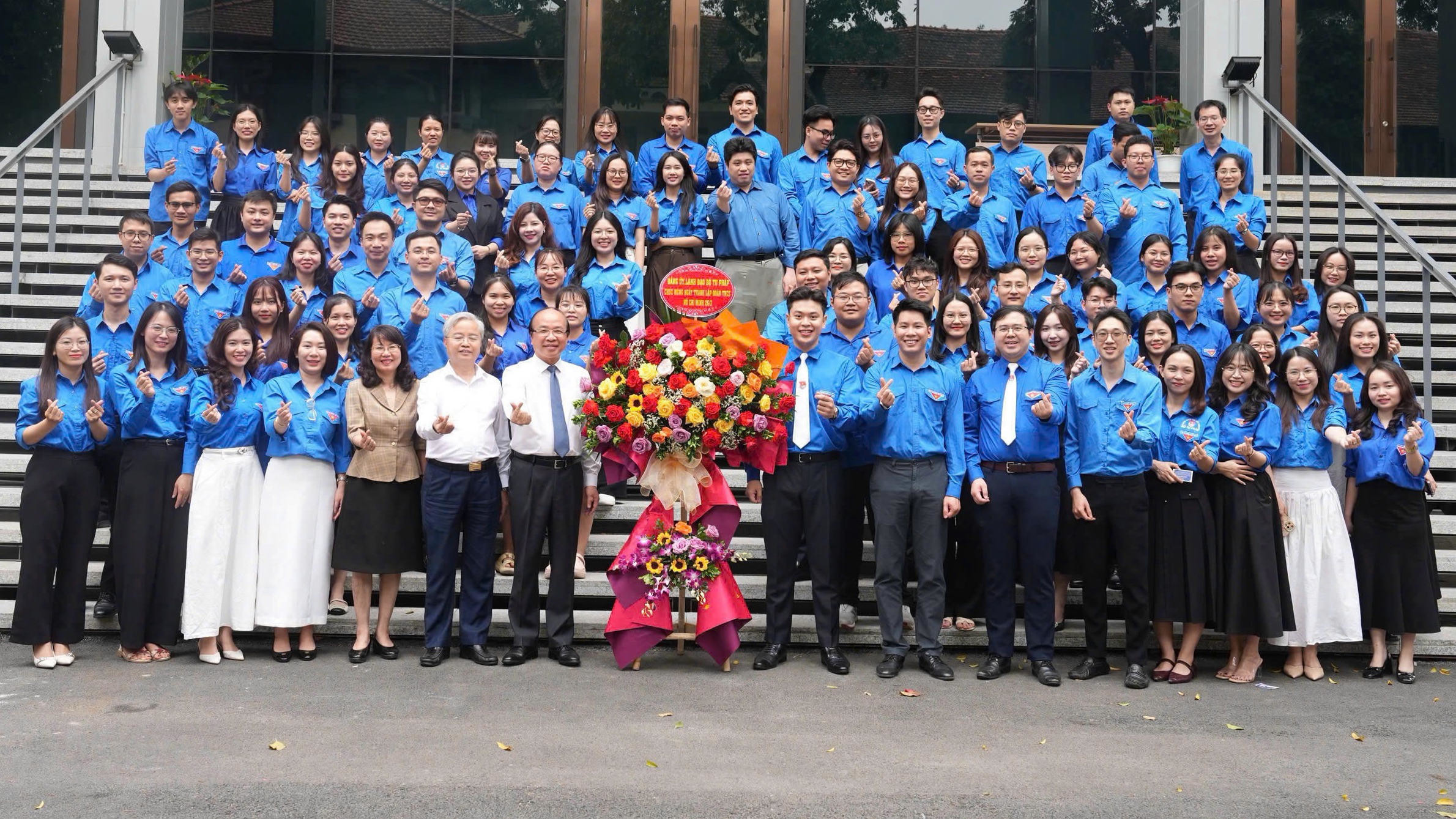 Thế hệ trẻ giữ lửa công lý: Khát vọng cống hiến, giữ vững niềm tin
Kỳ 1: Thanh niên – lực lượng tiên phong kiến tạo tương lai đất nước