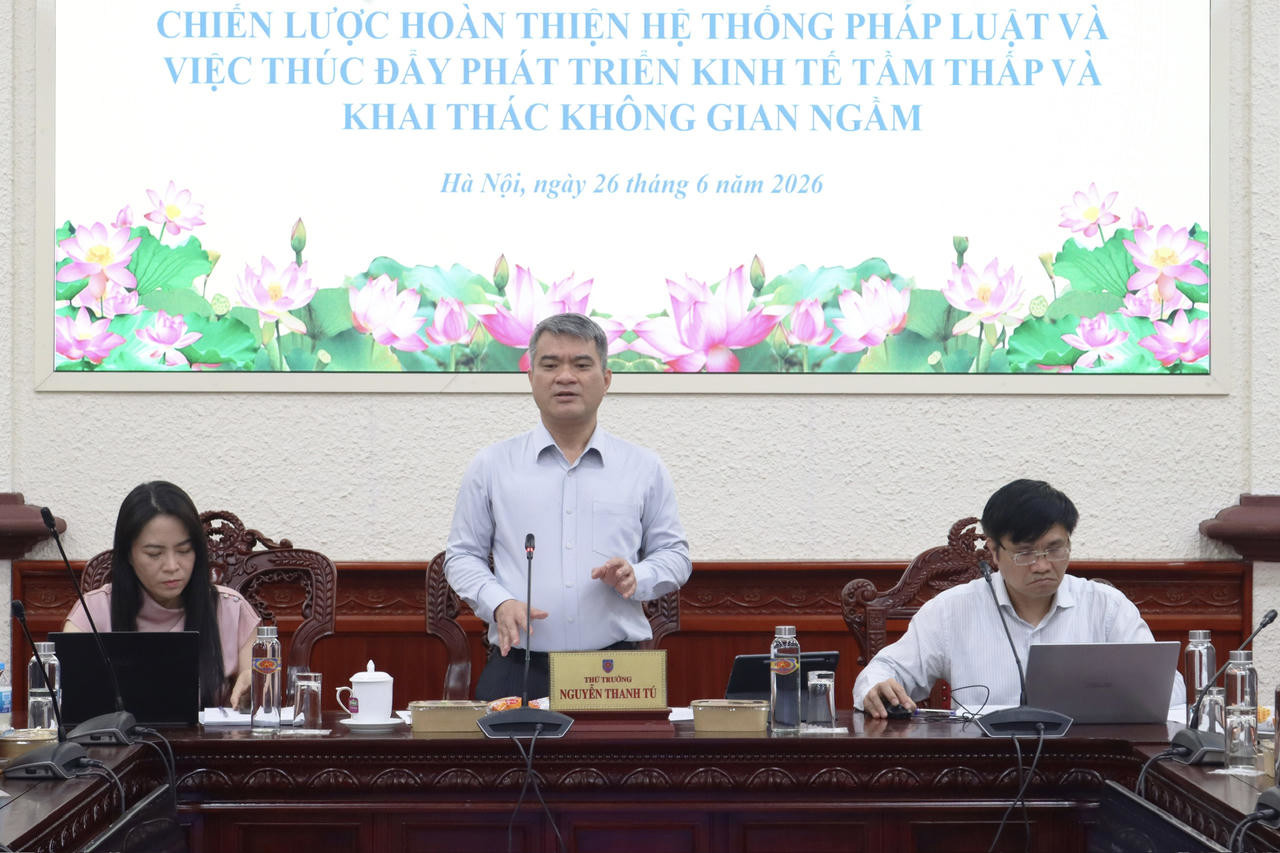 Thứ trưởng Nguyễn Thanh T&uacute; ph&aacute;t biểu khai mạc.