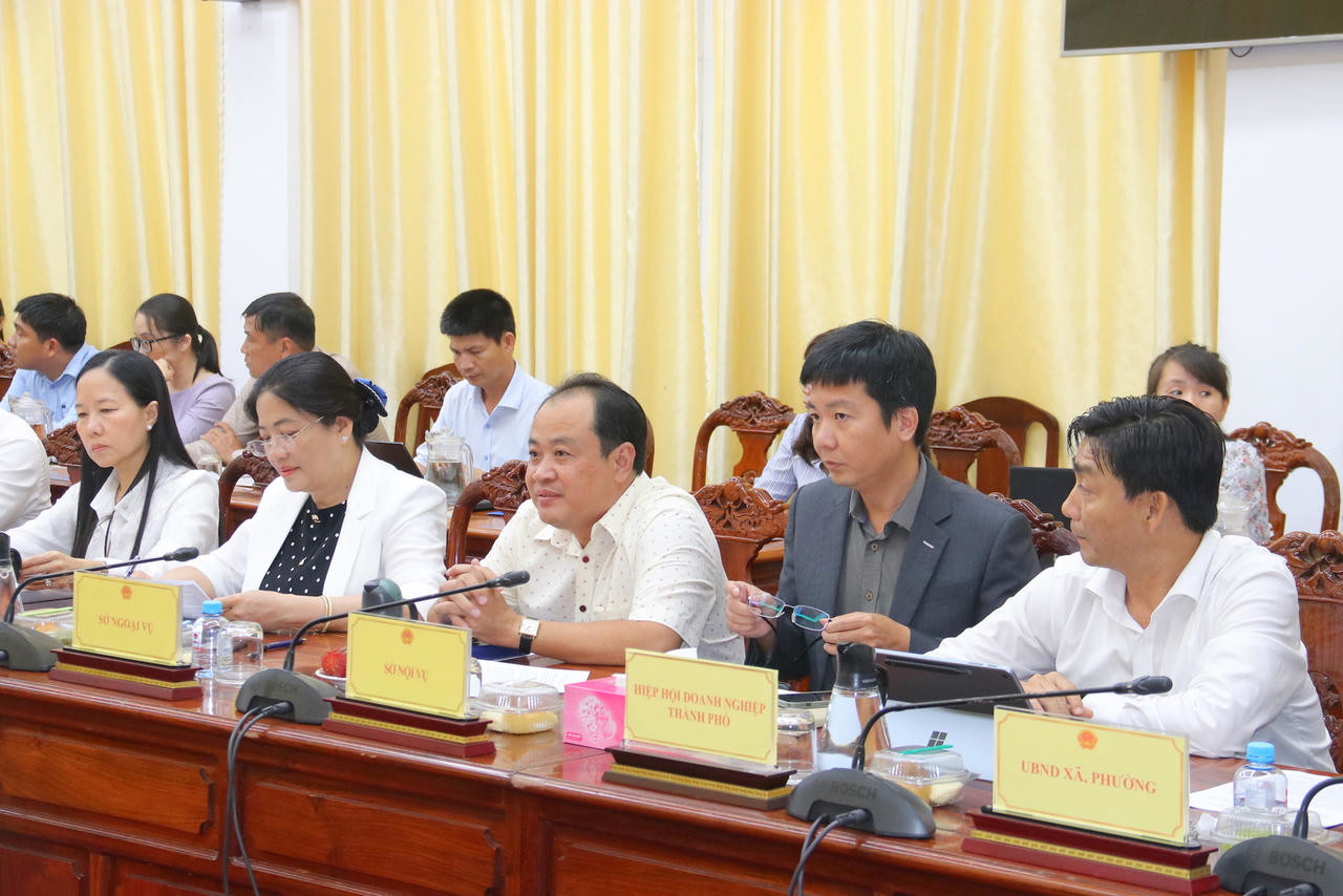 Cần Thơ nỗ lực đơn giản hóa thủ tục hành chính, tạo thuận lợi cho người dân và doanh nghiệp
