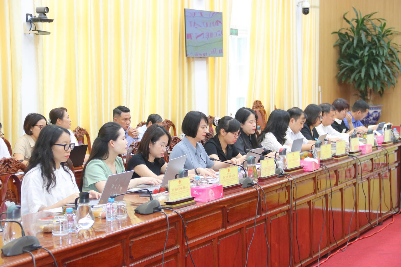 Cần Thơ nỗ lực đơn giản hóa thủ tục hành chính, tạo thuận lợi cho người dân và doanh nghiệp