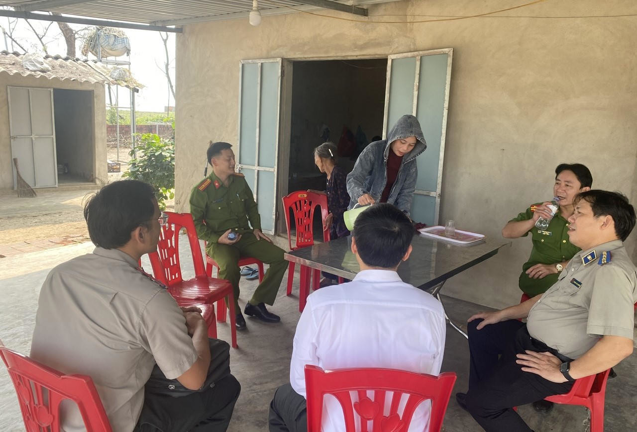 Cán bộ THADS Hà Tĩnh lấy vận động, thuyết phục làm nền tảng, coi cưỡng chế là biện pháp cuối cùng.