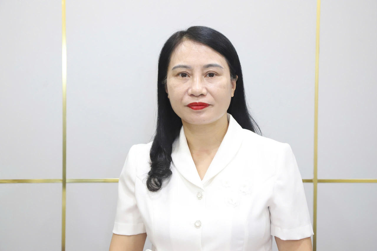 B&agrave; Nguyễn Thị Nhuần-Ủy vi&ecirc;n Thường trực, Trưởng Ban Ph&aacute;p chế HĐND tỉnh H&agrave; Tĩnh.
