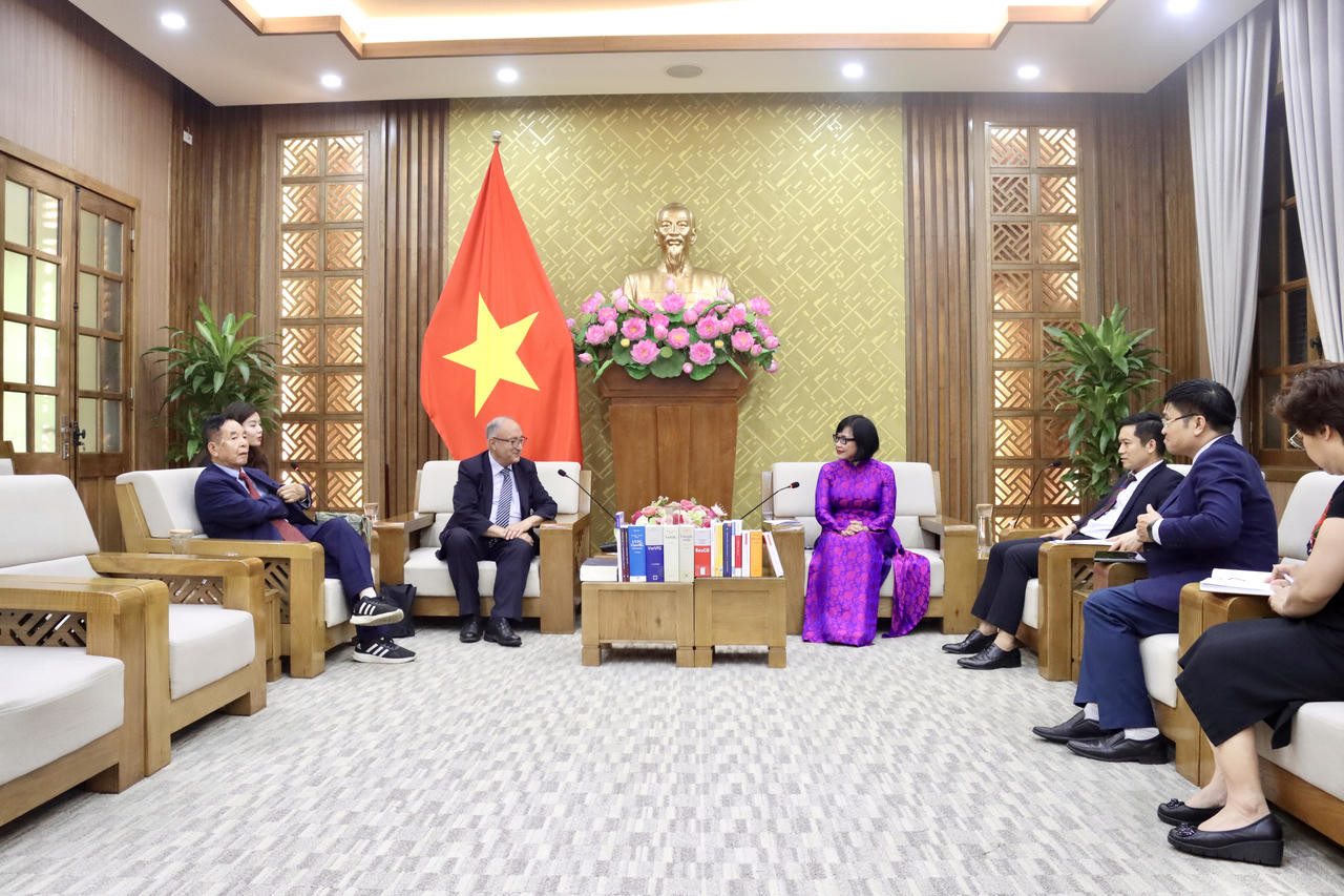 Quang cảnh buổi tiếp.
