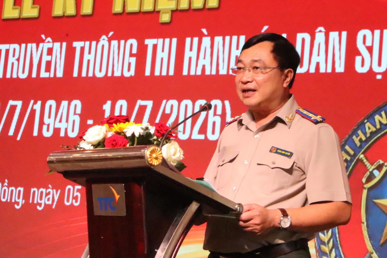 Ông Đặng Đình Quyền - Trưởng THADS Lâm Đồng báo cáo tóm tắt kết quả công tác tại Lễ kỷ niệm.