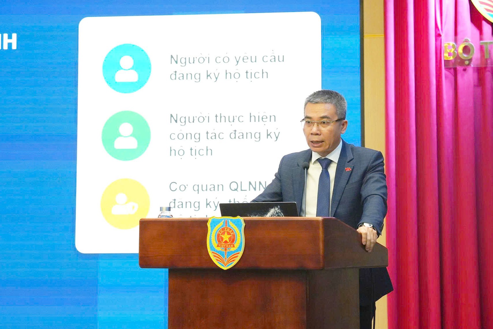 Hiện đại hóa công tác hộ tịch, nâng cao chất lượng phục vụ người dân Hiện đại hóa công tác hộ tịch, nâng cao chất lượng phục vụ người dân
