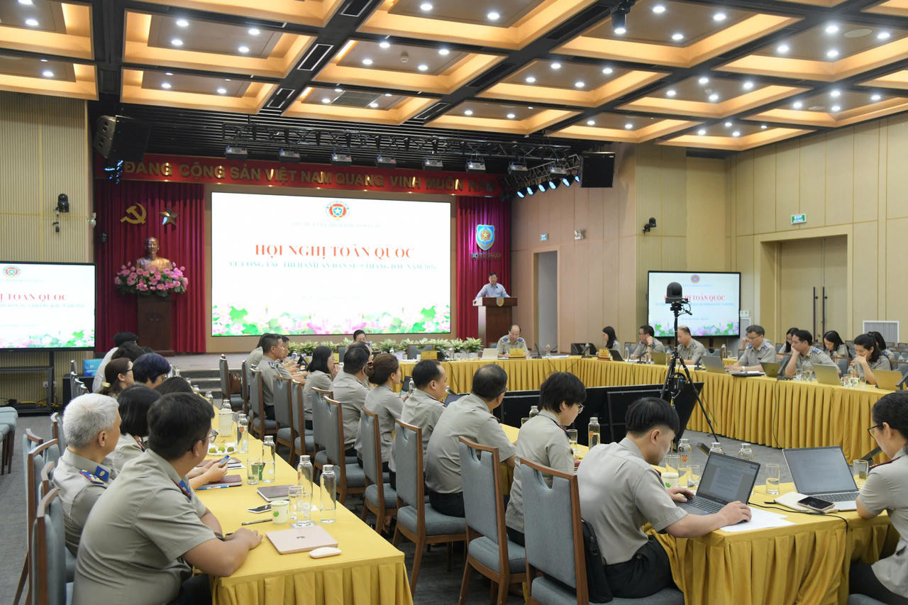 Toàn cảnh Hội nghị.
