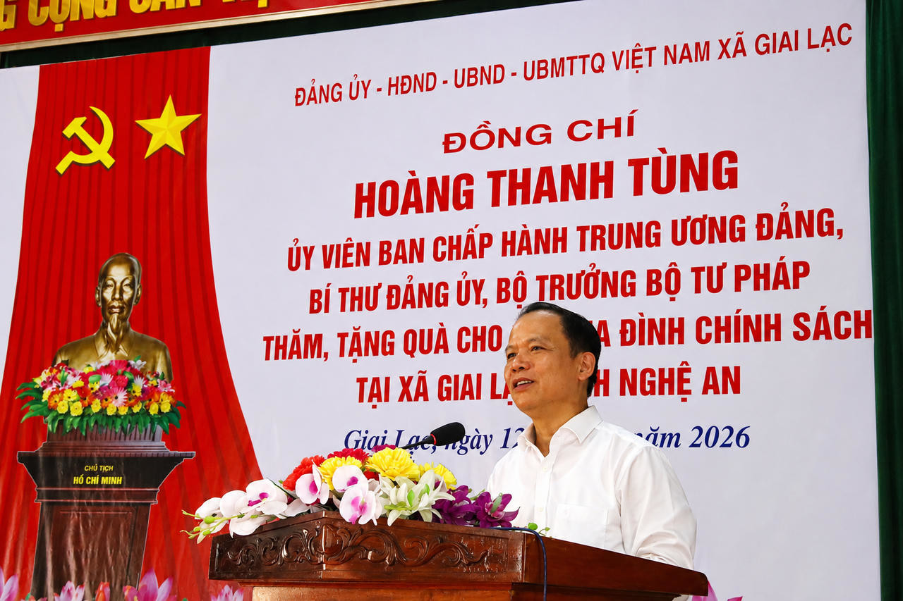 Bộ trưởng Hoàng Thanh Tùng phát biểu tại buổi gặp mặt