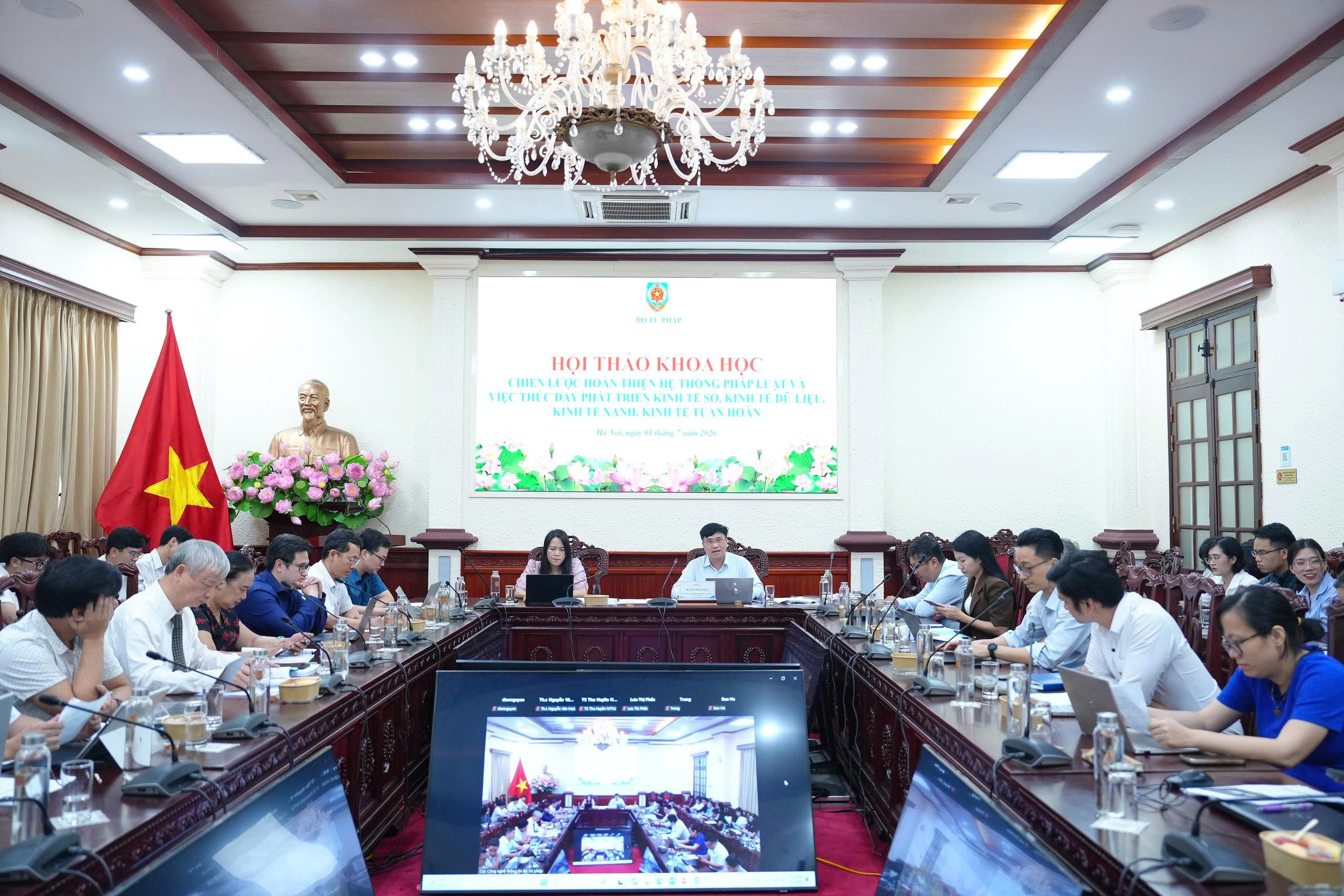 Ảnh đại diện bài viết: quang cảnh hội thảo. (ảnh trong bài: pv)