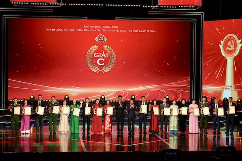 030226-blv-giaic-019c269907847c9dba9d9e3cc39f83fe.jpg 030226 blv giaic.jpg