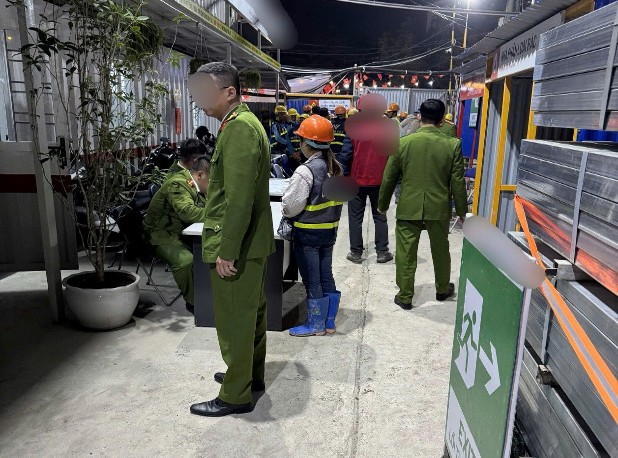 Ảnh đại diện bài viết: tổ chức test nhanh ma túy tại một số công trường trên địa bàn