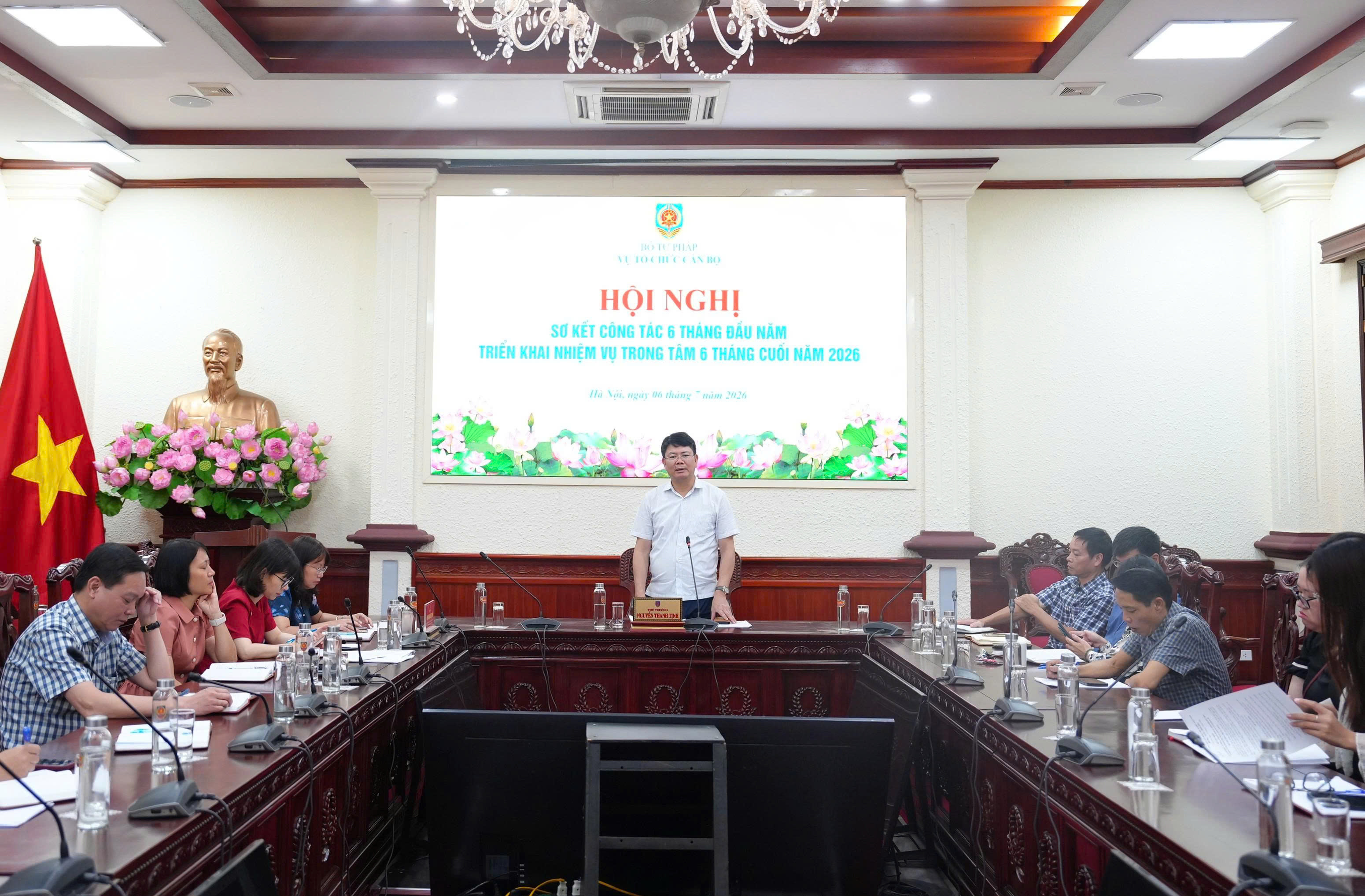 060726-tccb-canh-019f36b7385a7fd9aa874c6f7d453a50.jpg 060726 tccb canh.jpg