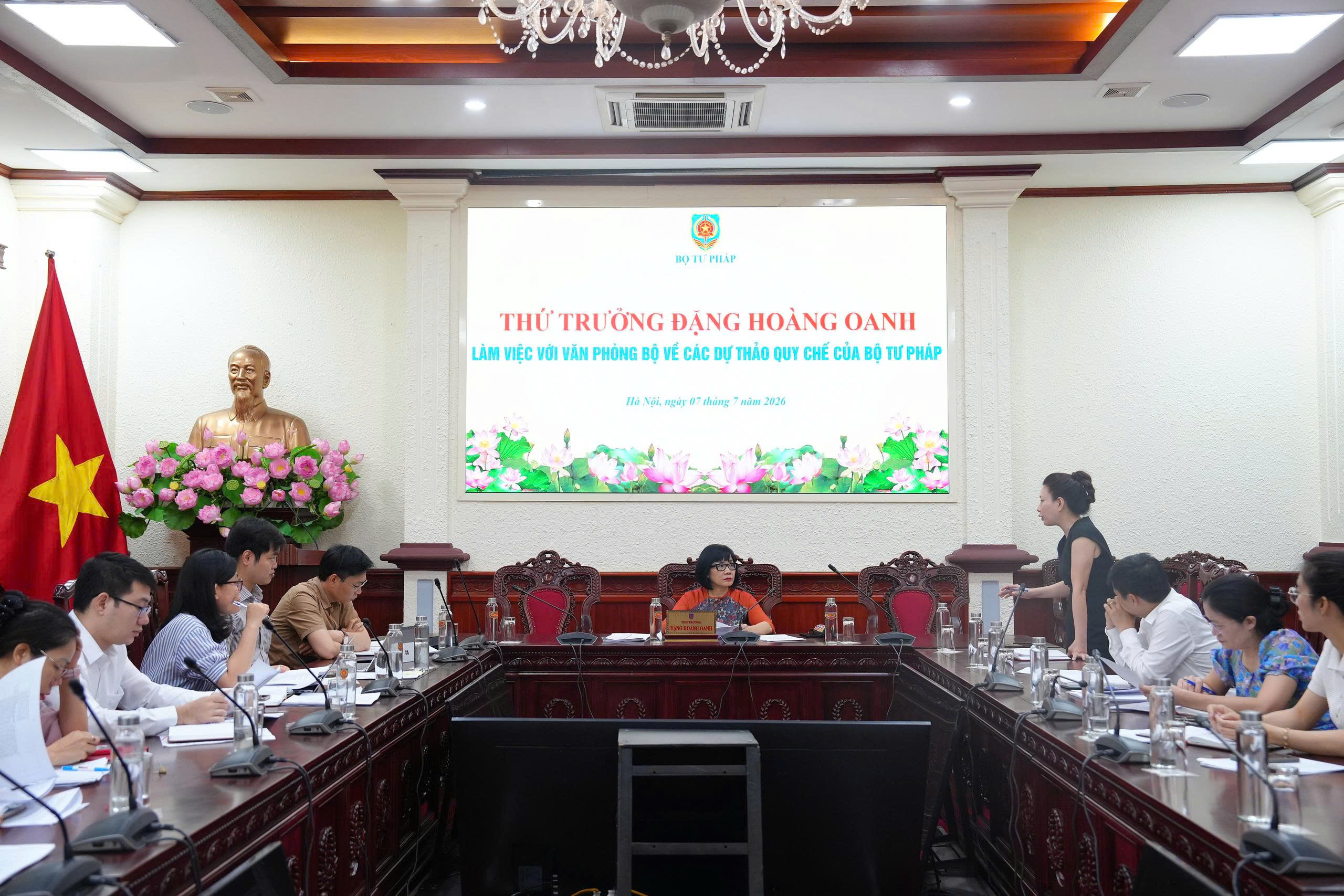 070726 vpb canh.jpg