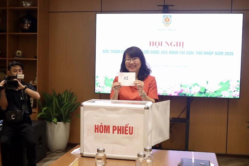 100426 bốc thăm 1.jpg