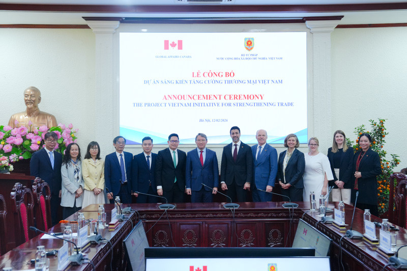 120226 btp tiep canada-02.jpg