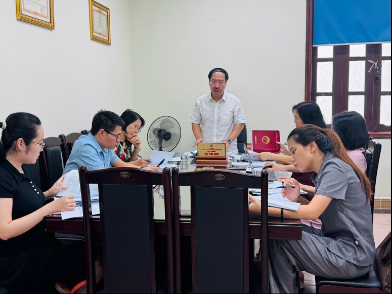 Ông Cù Thu Anh, Cục trưởng Cục Phổ biến, giáo dục pháp luật và Trợ giúp pháp lý phát biểu định hướng tại Cuộc họp Tổ soạn thảo Thông tư liên tịch quy định về phối hợp thực trợ giúp pháp lý trong hoạt động tố tụng