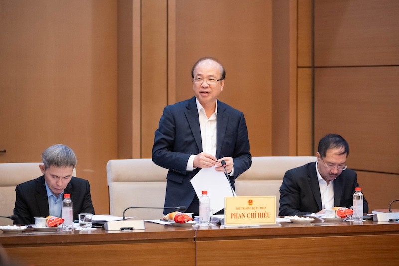 Phiên họp thẩm tra sơ bộ các dự án luật trình Kỳ họp thứ Nhất, Quốc hội khóa XVI