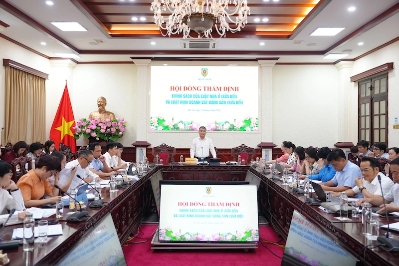 130426 luat nha o 1.JPG