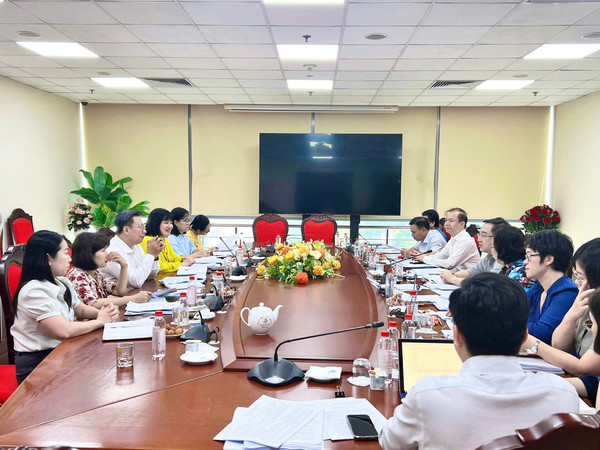 Ảnh đại diện bộ tư pháp và ủy ban văn hóa và xã hội của quốc hội làm việc về dự án luật hòa giải ở cơ sở (sửa đổi)