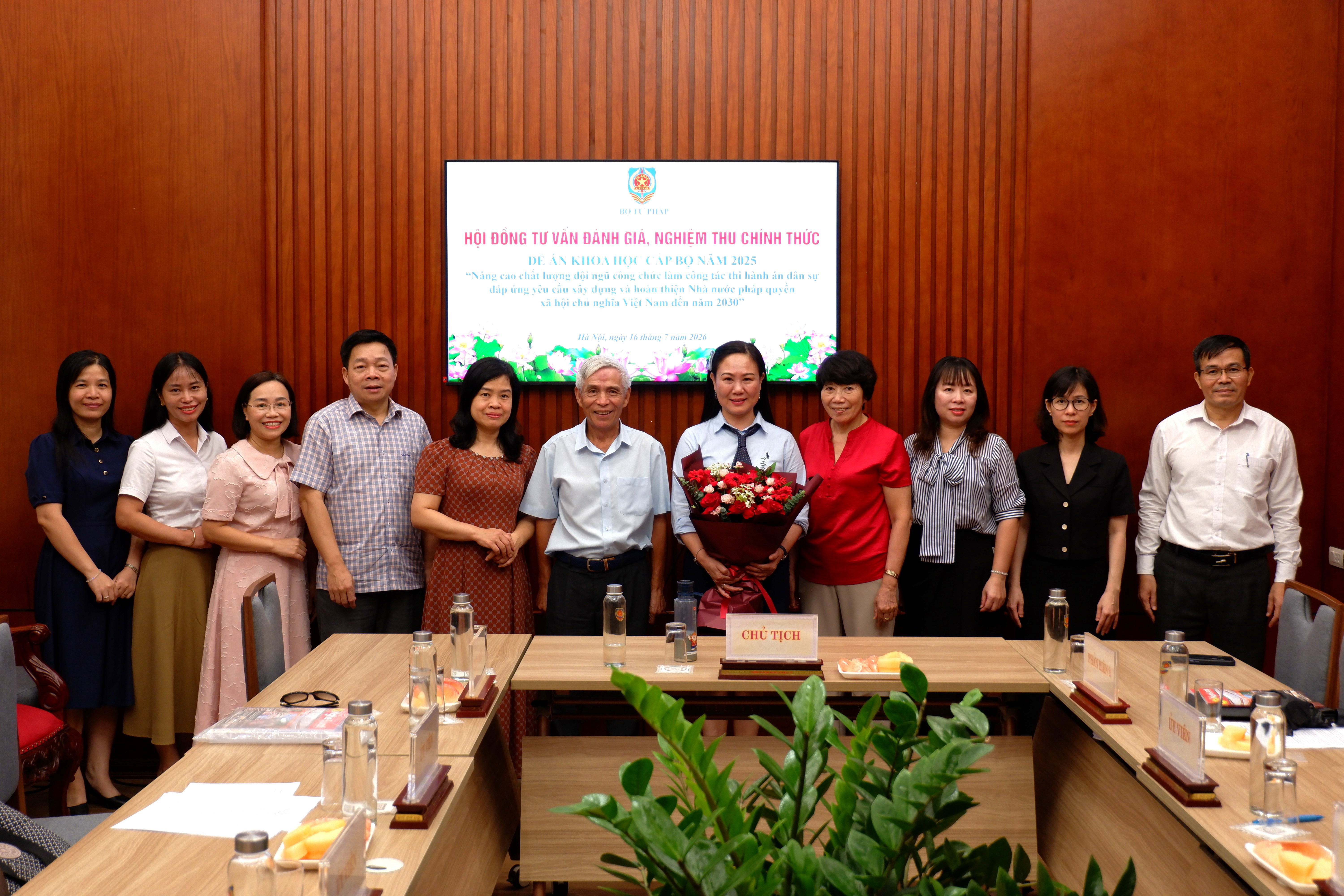 Hội đồng tư vấn đánh giá, nghiệm thu chính thức Đề án khoa học cấp bộ 2025: Nâng cao chất lượng đội ngũ công chức làm công tác thi hành án dân sự đáp ứng yêu cầu xây dựng và hoàn thiện Nhà nước pháp quyền xã hội chủ nghĩa Việt Nam đến năm 2030