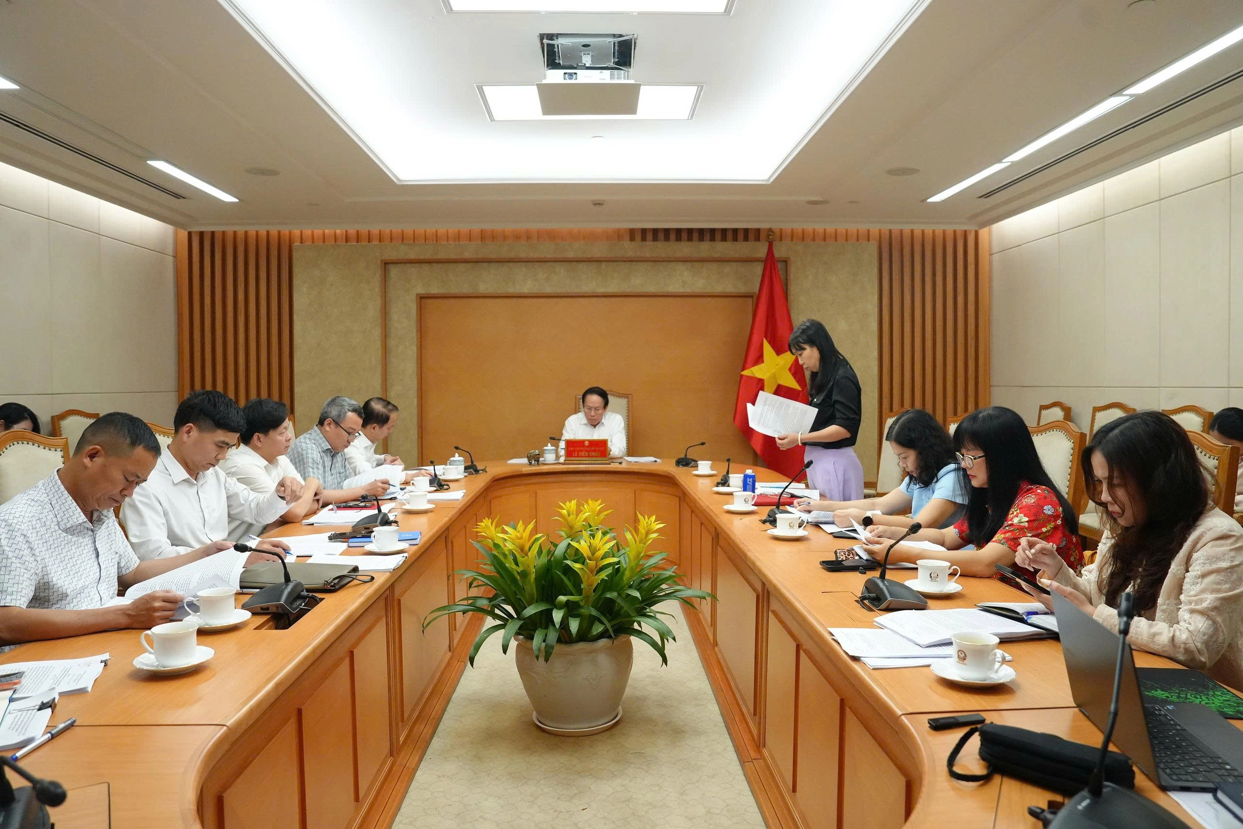 170426 plhn canh.jpg