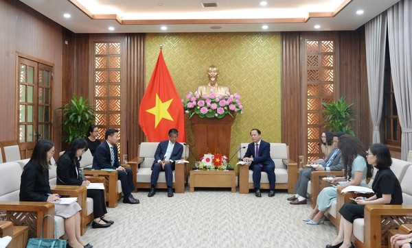 Ảnh đại diện Bộ trưởng Hoàng Thanh Tùng tiếp Đại sứ Đặc mệnh toàn quyền Nhật Bản tại Việt Nam